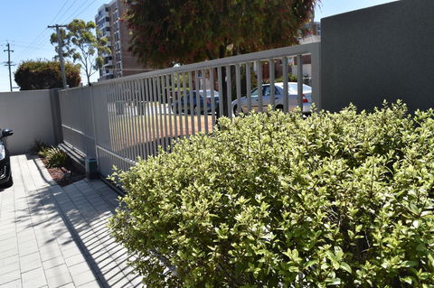 Central Executive Townhouse - Mackay Tourism 11