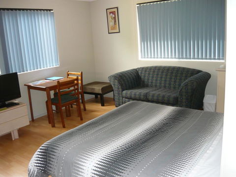 Albany Apartments - Mackay Tourism 2