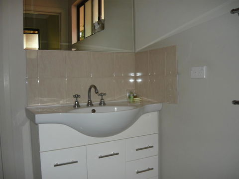 Albany Apartments - Mackay Tourism 9