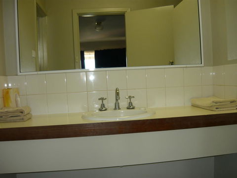 Albany Apartments - Mackay Tourism 14