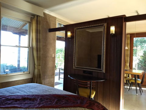 Hotham Ridge Estate - Mackay Tourism 23