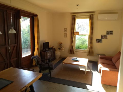 Hotham Ridge Estate - Mackay Tourism 2