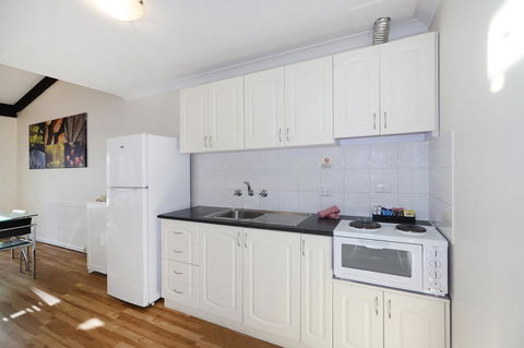 Seashore Memories - Sleeps 3 - Mackay Tourism 8