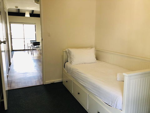Seashore Memories - Sleeps 3 - Mackay Tourism 5