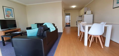 West Beach Lagoon 202 - Quiet & Ground Floor! - Mackay Tourism 9