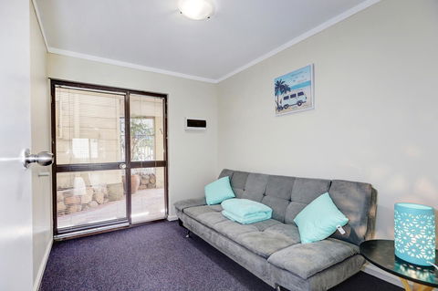 West Beach Lagoon 202 - Quiet & Ground Floor! - Mackay Tourism 5