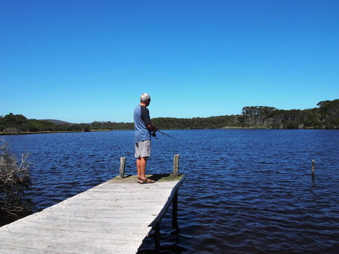 Riverside Retreat Chalets, Walpole - Mackay Tourism 19