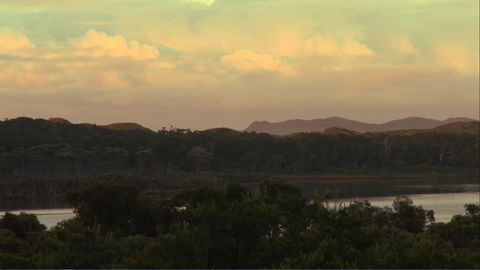 Riverside Retreat Chalets, Walpole - Mackay Tourism 14