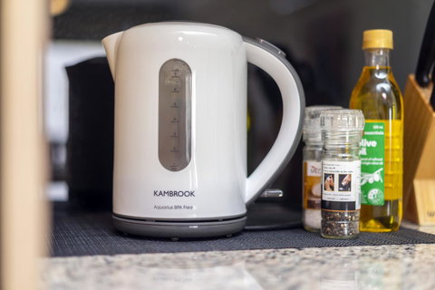 Oversized Eastend Sleeps 6 Free PARKING+POOL WIFI - Mackay Tourism 14