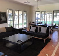 Caves Road Guest Houses - Mackay Tourism