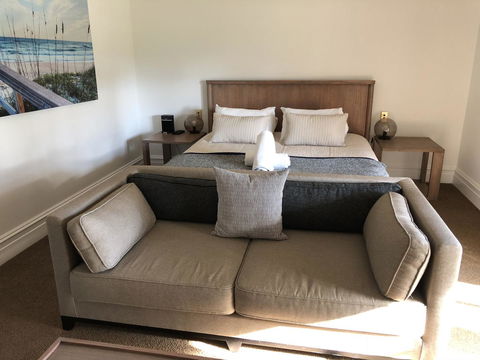 Caves Road Guest Houses - Mackay Tourism 9