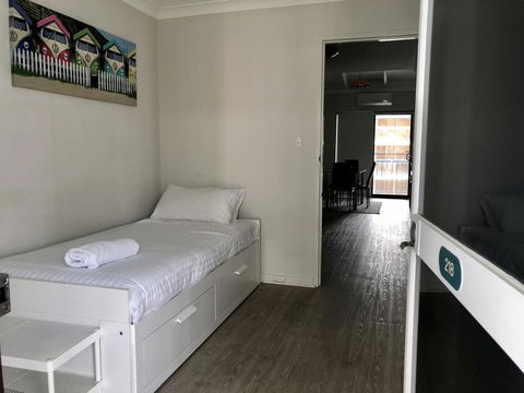 West Beach Lagoon 218 - Outstanding Value! - Mackay Tourism 5