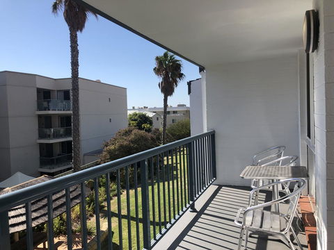 West Beach Lagoon 218 - Outstanding Value! - Mackay Tourism 12