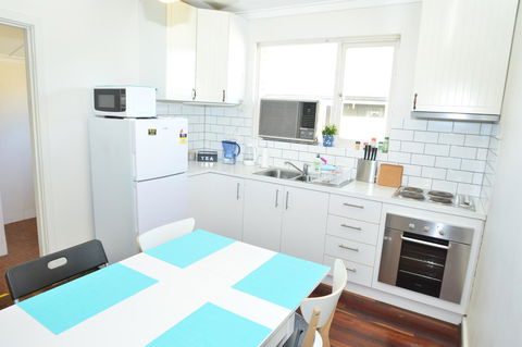 Midgard Cottage - Great Location & Close To Airport - Mackay Tourism 1