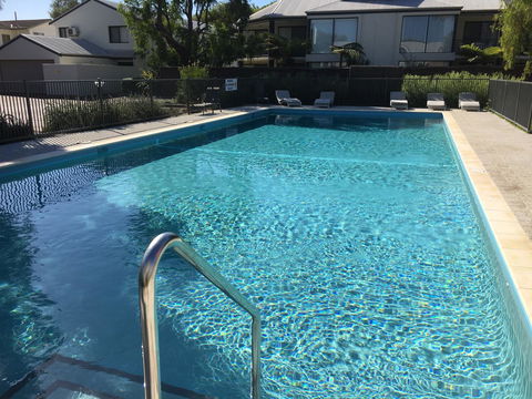 Geographe Bay Apartment - Mackay Tourism 9