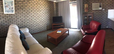 Geraldton Holliday Villas - Mackay Tourism 16