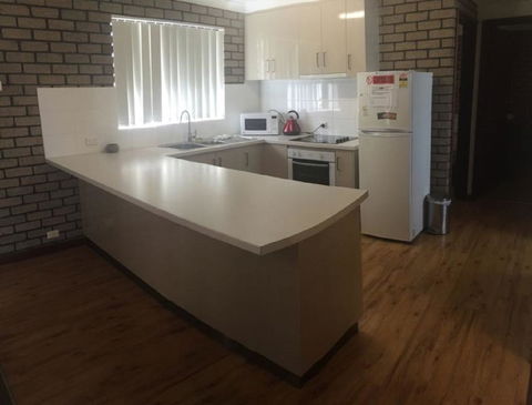 Geraldton Holliday Villas - Mackay Tourism 21
