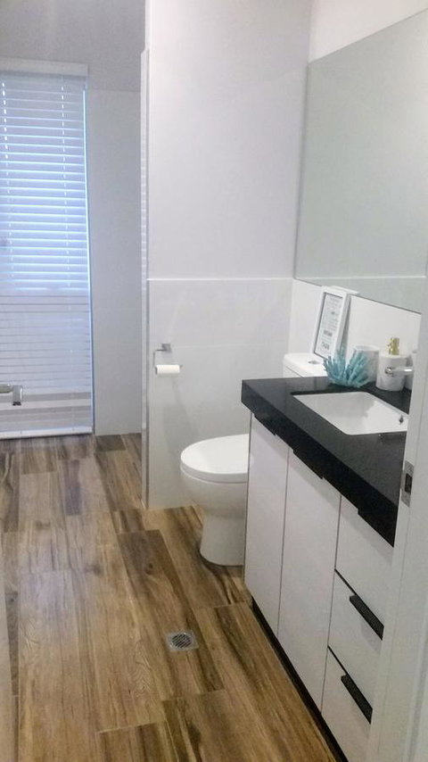 Mandurah Beach Front Apartment - Mackay Tourism 21