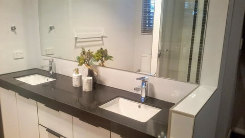 Mandurah Beach Front Apartment - Mackay Tourism 20