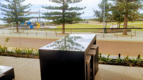 Mandurah Beach Front Apartment - Mackay Tourism 14
