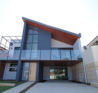 Sunset Place Apartments - Mackay Tourism