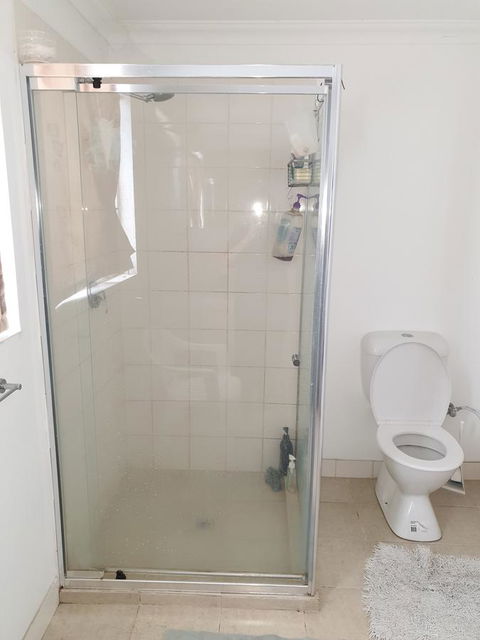 DIANELLA Budget Rooms Happy Place To Stay - Mackay Tourism 12