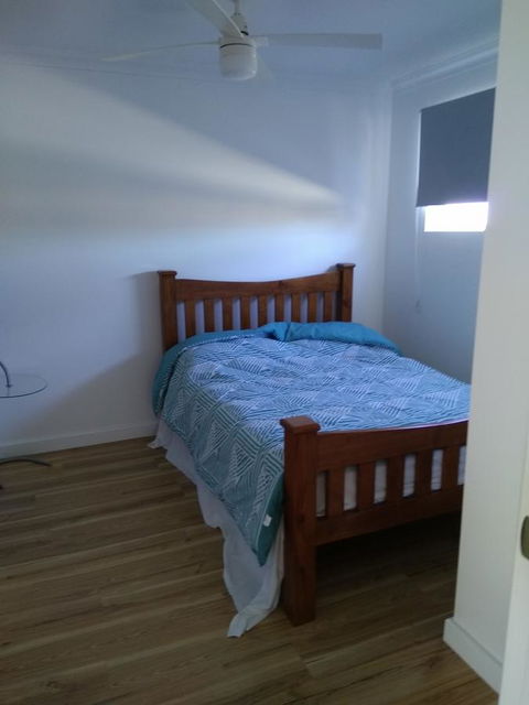 DIANELLA Budget Rooms Happy Place To Stay - Mackay Tourism 36