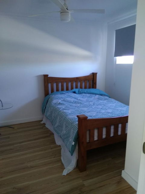 DIANELLA Budget Rooms Happy Place To Stay - Mackay Tourism 15