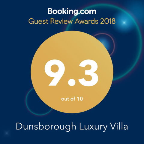 Dunsborough Luxury Villa - Mackay Tourism 1