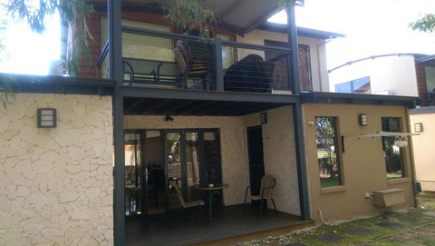 Dunsborough Luxury Villa - Mackay Tourism 11
