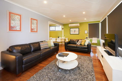 Albany Harbourside Apartments And Houses - Mackay Tourism 4