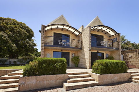Albany Harbourside Apartments And Houses - Mackay Tourism 0