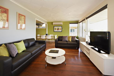 Albany Harbourside Apartments And Houses - Mackay Tourism 32