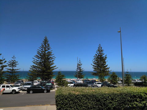 Salty Kiss - Mackay Tourism 0