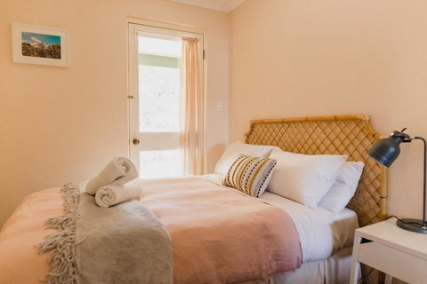 Margaret River Holiday Cottages - Mackay Tourism 30