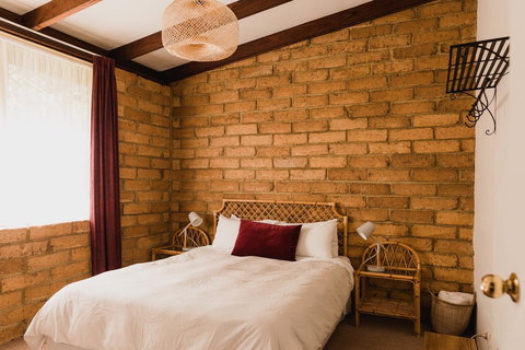 Margaret River Holiday Cottages - Mackay Tourism 10