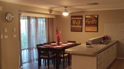 The Quiet Family Getaway In Bassendean - Mackay Tourism 0