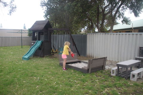 The Bothy Lancelin Family Retreat - Mackay Tourism 23