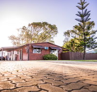 The Bothy Lancelin Family Retreat - Mackay Tourism