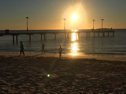 Don\'t Worry Be Happy - Mackay Tourism 2