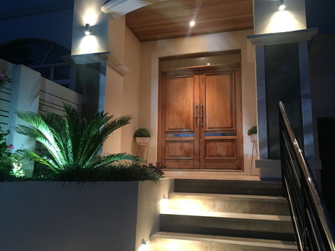 Sorrento Beach Manor - Mackay Tourism 32