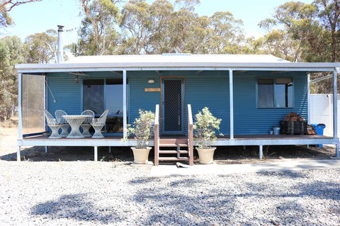 Kendenup Cottages And Lodge - Mackay Tourism 25