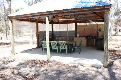 Kendenup Cottages And Lodge - Mackay Tourism 31