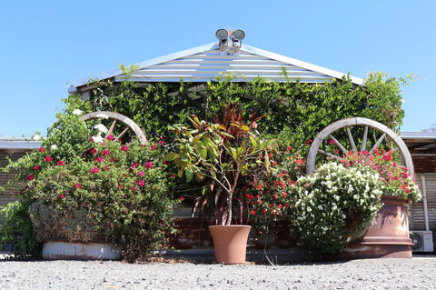 Kendenup Cottages And Lodge - Mackay Tourism 34