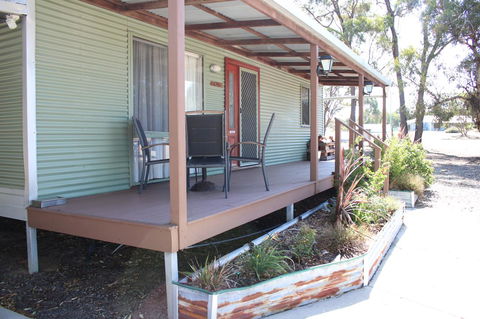 Kendenup Cottages And Lodge - Mackay Tourism 28