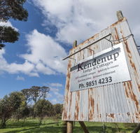 Kendenup Cottages and Lodge - Mackay Tourism