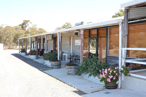 Kendenup Cottages And Lodge - Mackay Tourism 37