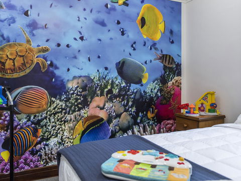 Luxury Federation Style Home - Sleeps 10 - Mackay Tourism 9