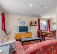 Brilliant neat convenient family-friendly house - Mackay Tourism