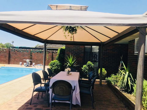 Swan Valley Rest Cottage - Mackay Tourism 1